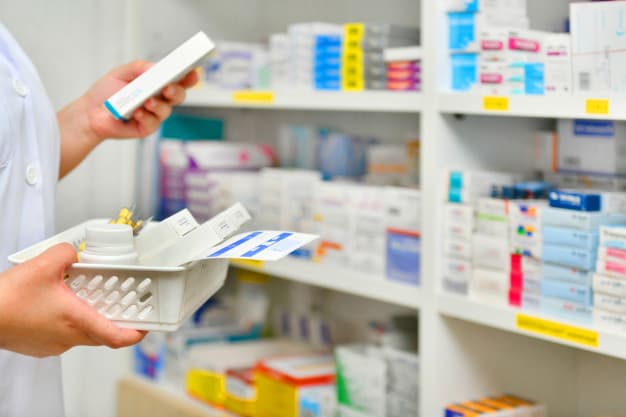 Ingreso a la legislatura la ley de desregulacion y modernizacion de las farmacias