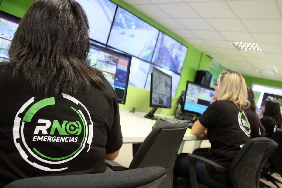 Una operadora del 911 puso a salvo a una bebé de 5 meses que estaba atragantada y sin respirar