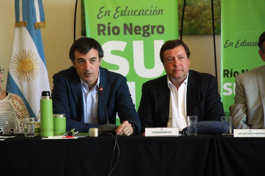 Las salas de 4 años, la jornada extendida y la nueva Escuela Secundaria, resaltó Weretilneck en el Consejo Federal de Educación