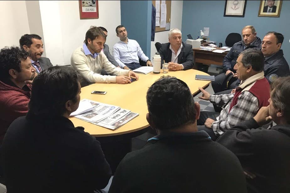 Los taxistas se reunieron con funcionarios por los hechos de inseguridad