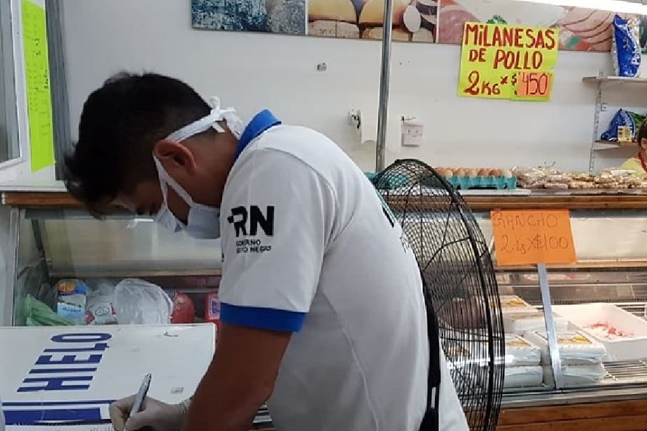 Los trabajadores y empleadores exceptuados del aislamiento deberán firmar Declaraciones Juradas que no han presentado síntomas