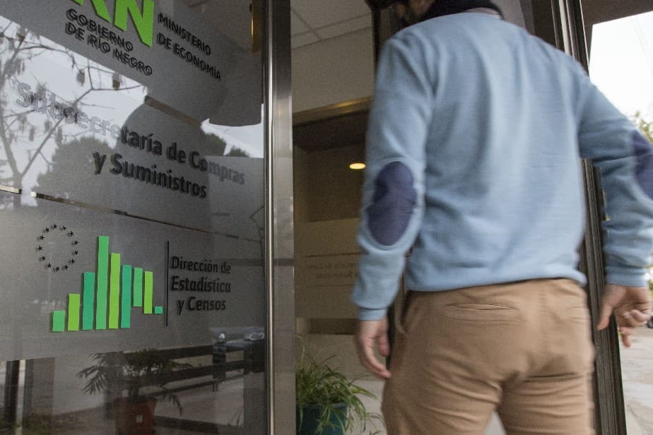 Se capacitan los empelados públicos que el lunes retornan al trabajo