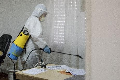 IPROSS realizan tareas de desinfección preventiva en el edificio Central