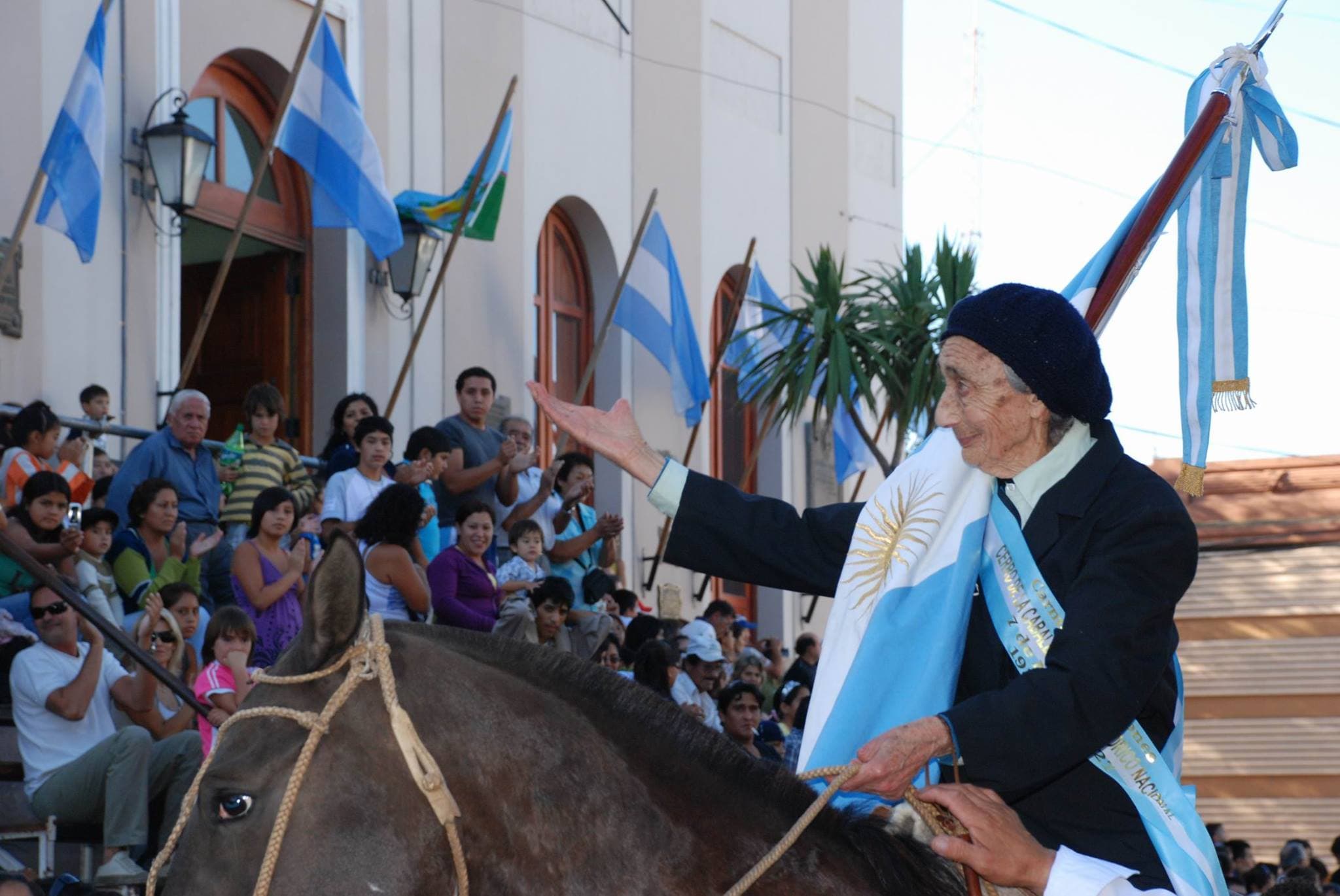 Concejales proponen el nombre de «Doña Cata Villarino» al acceso del Cerro de la Caballada