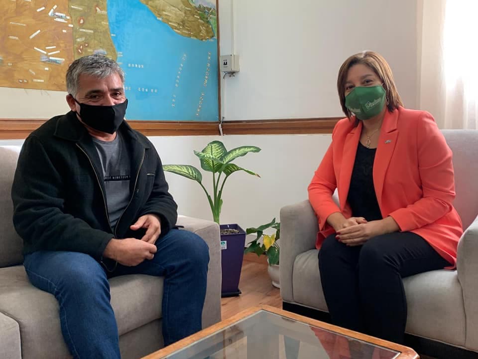 La gobernadora se reunió con el presidente de Sol de Mayo