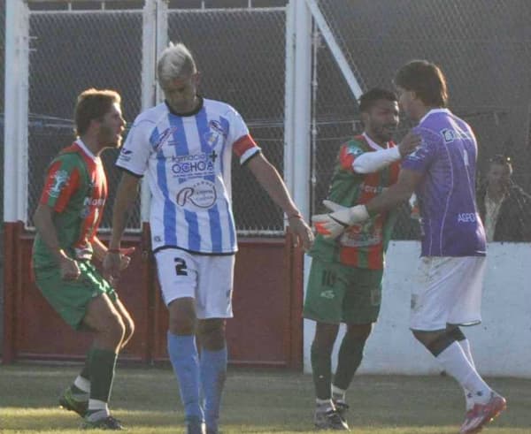 Sol de Mayo no pudo con Agropecuario y se despidió del Torneo Federal B