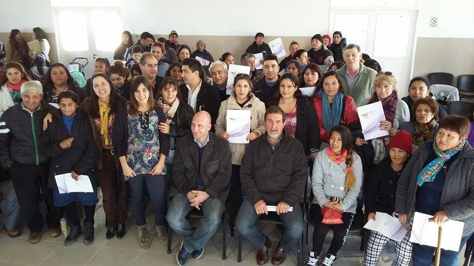 Se realizó la segunda entrega del año del programa Casa Viedma, 80 familias fueron beneficiadas