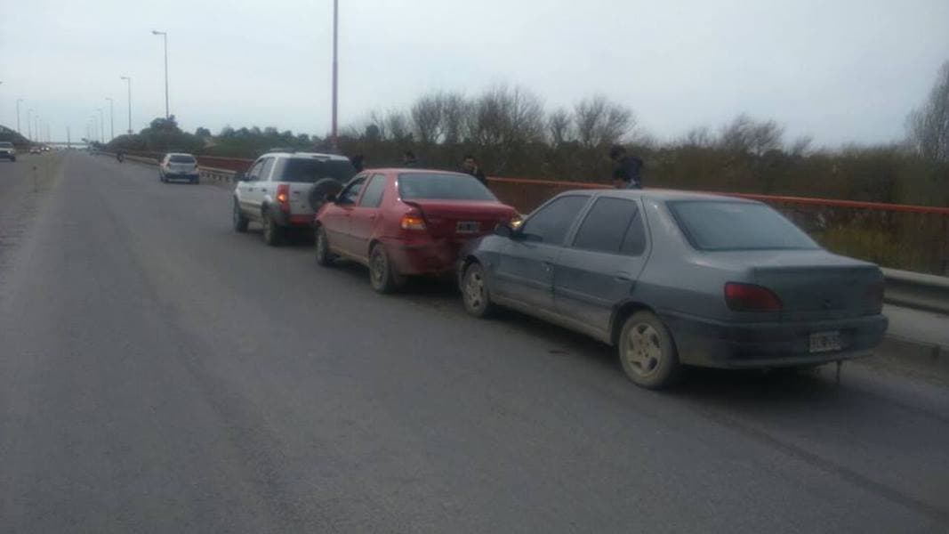 Choque en cadena en el puente Basilio Villarino
