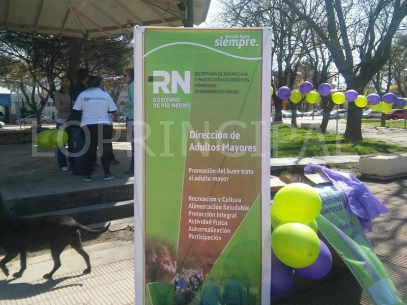 Concientizan y promocionan los derechos de los adultos mayores en Viedma