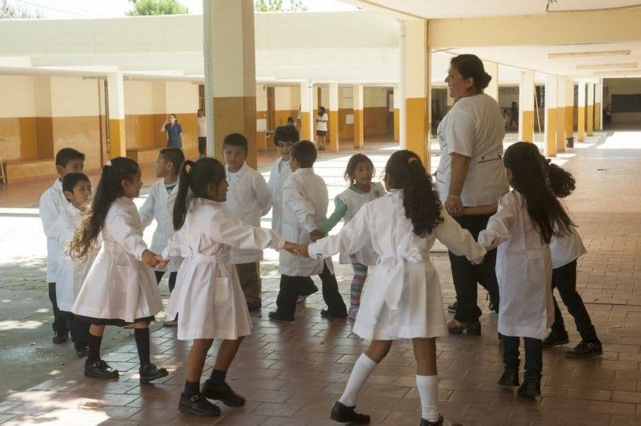 Educación remplazará los conceptos «padre, madre y sexo» para incluir la diversidad