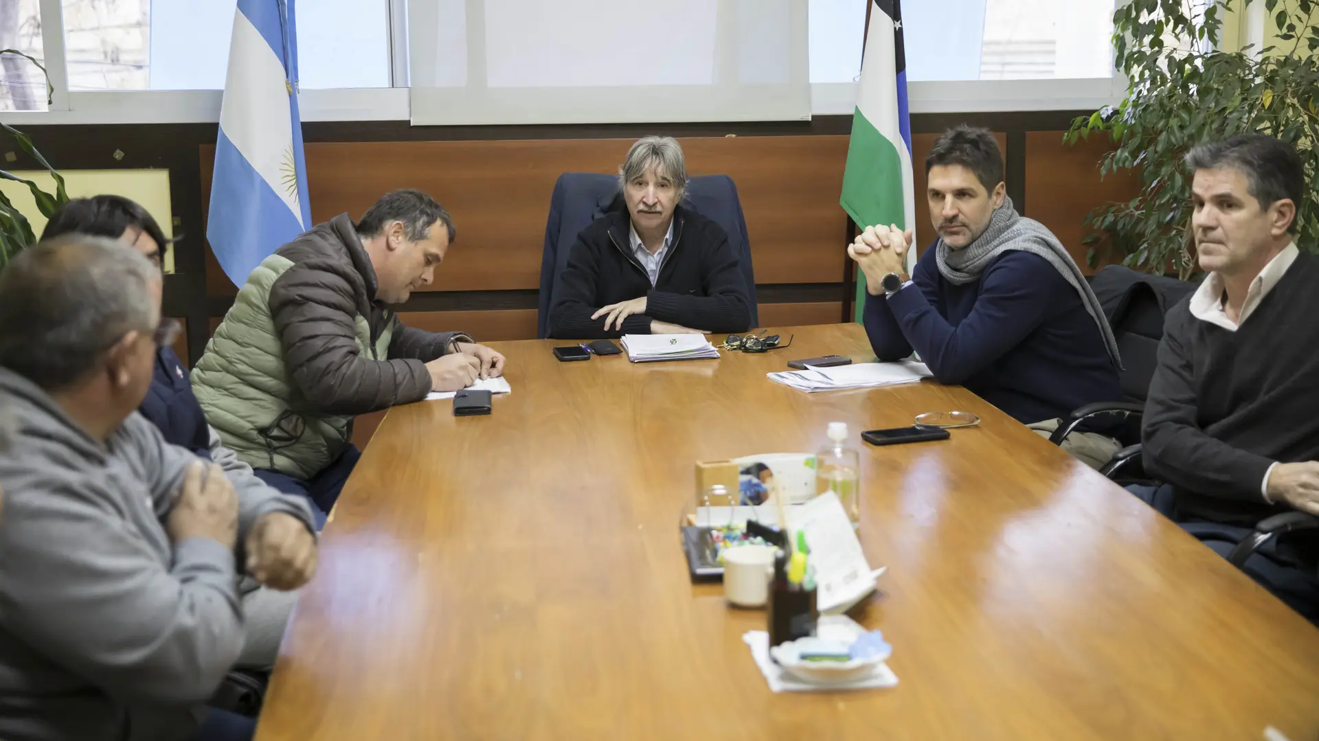 Hubo reunión del Gobierno con transportistas autoconvocados