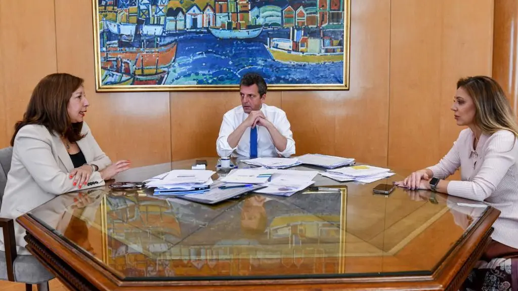 Carreras se reunió con Massa por el Hidrógeno Verde y la producción hidrocarbuífera