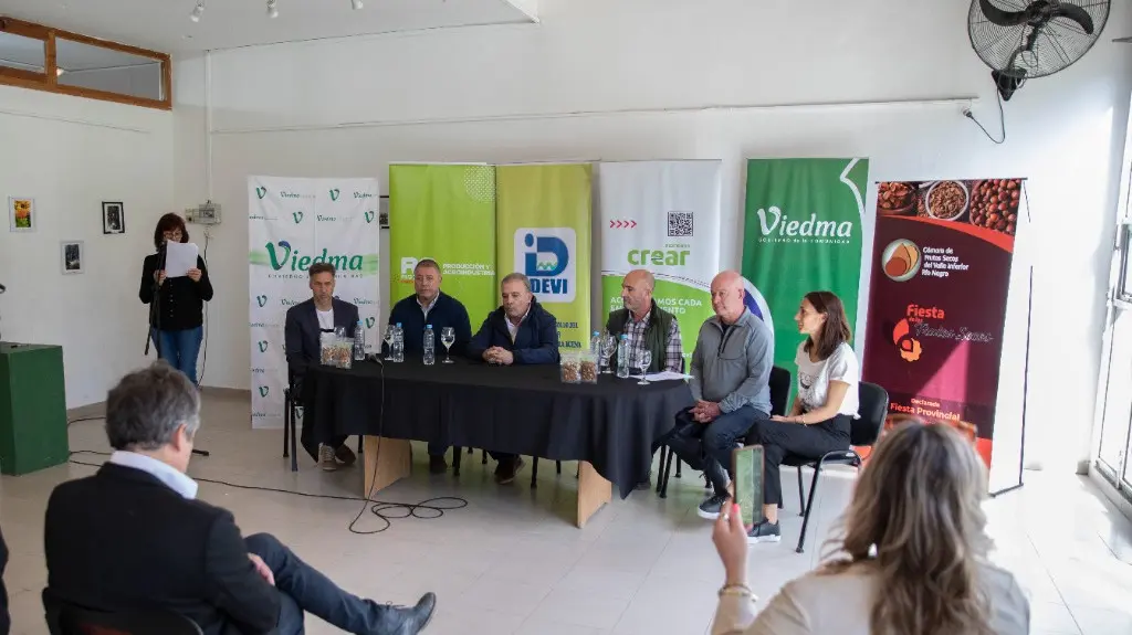 Presentaron la Fiesta Provincial de los Frutos Secos de Viedma
