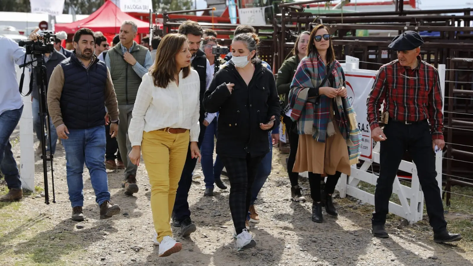 Carreras encabezó la apertura oficial de la 42° Exposición Rural de Choele Choel y la 10° Exposición Nacional Hereford de la Patagonia