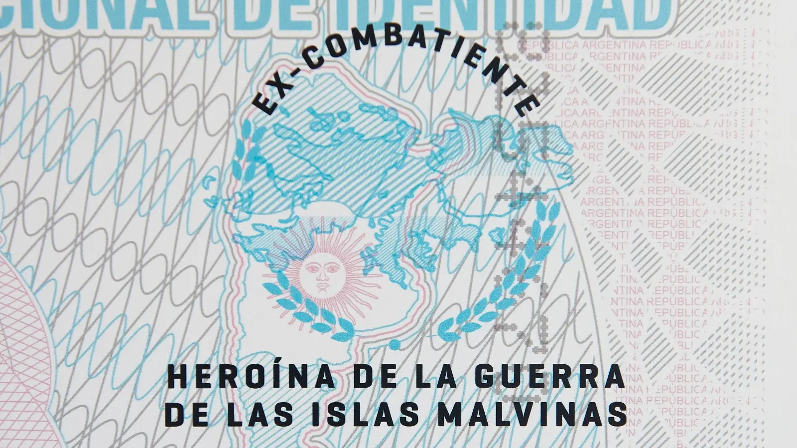 Está disponible el nuevo diseño de DNI que destaca a las heroínas y los héroes de Malvinas
