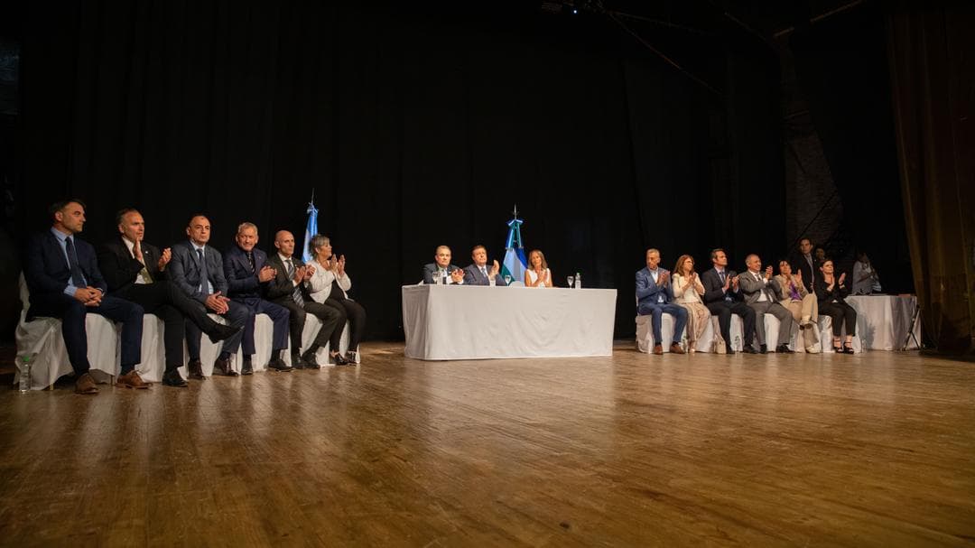 Jugaron los funcionarios que integran el gabinete de Wertetilneck