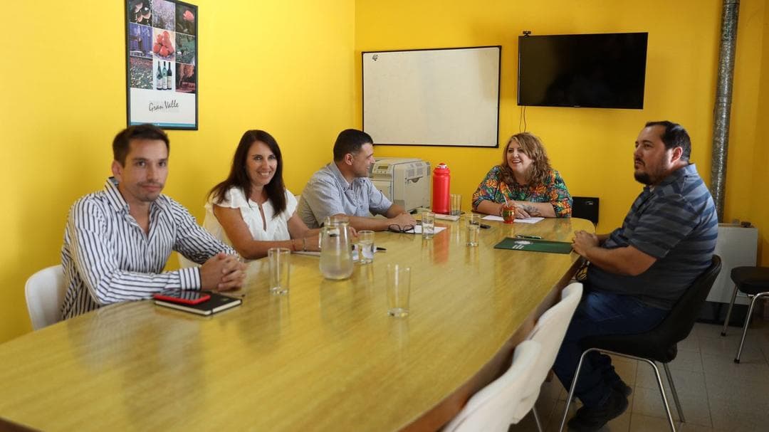 Los gremios fueron convocados por el Gobierno para este miércoles para discutir salarios