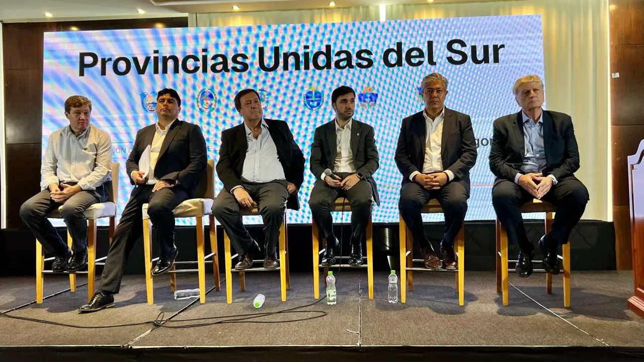 «El gobierno central funciona, depende y existe por el esfuerzo de las provincias»