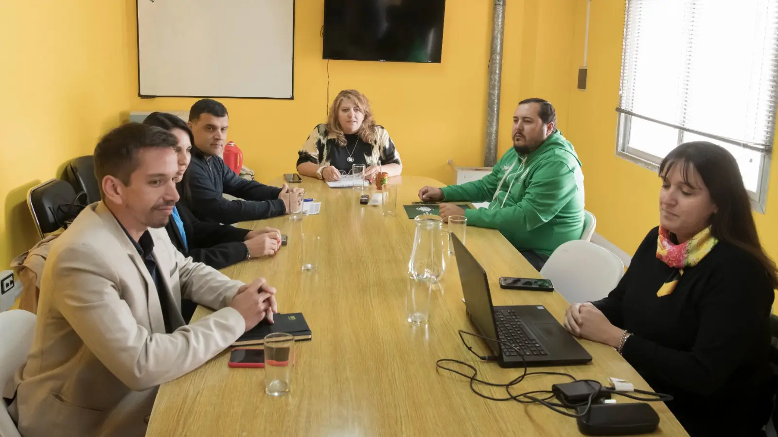 El 17 de abril se reunirá el Gobierno con los gremios para seguir discutiendo salarios