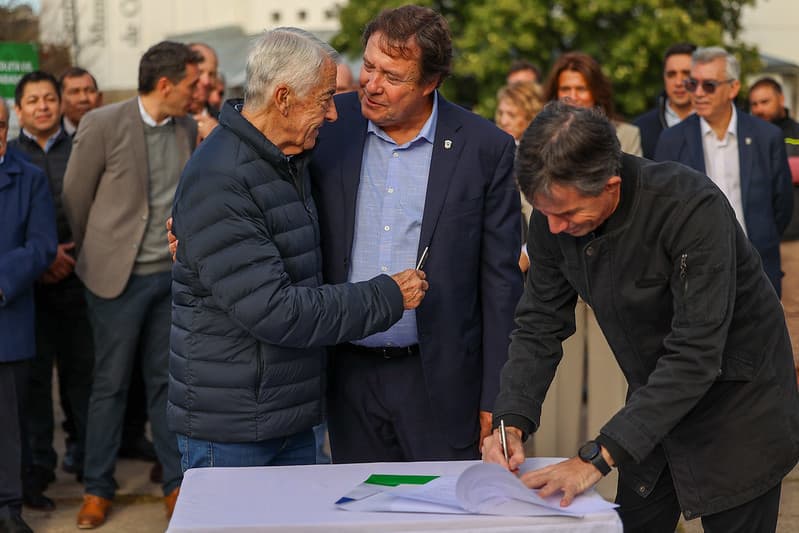 Weretilneck participó en Viedma en la celebración por sus 246° años y anunció obras