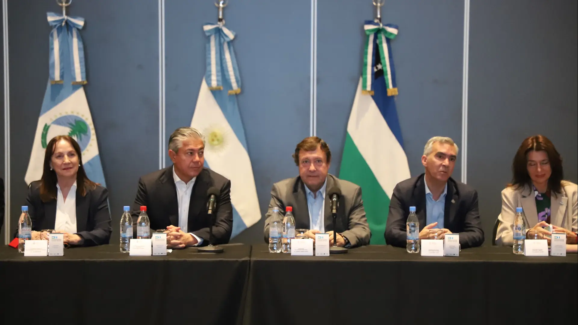 El gobernador de Río Negro junto a su par de Neuquén lanzaron una agenda común para la Norpatagonia