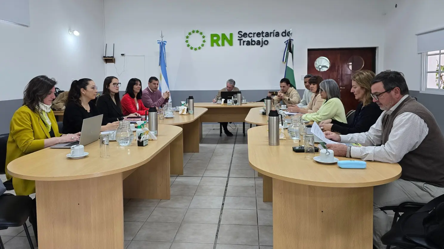 La reunión del gobierno con UnTER pasó a un cuarto intermedio para este martes