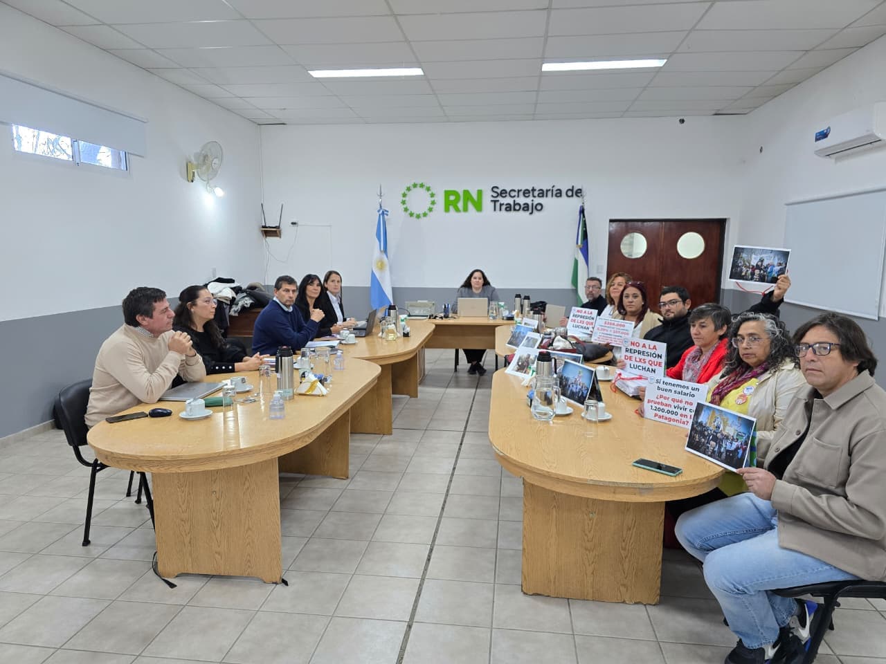 En la reunión con los gremios el Gobierno propuso seguir actualizando salarios por IPC y advirtió a la UnTER