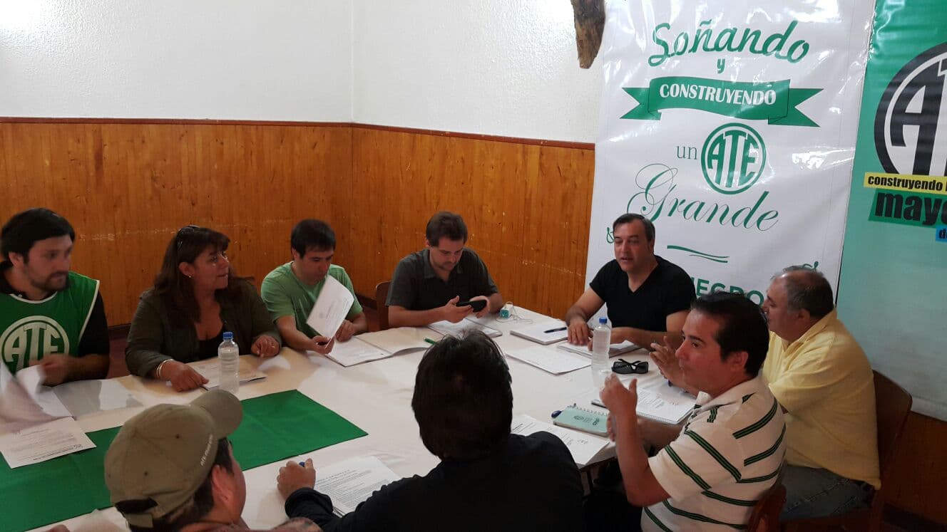 Exigen al Gobierno un Bono de Fin de Año de 5.000 pesos para la totalidad de los trabajadores estatales
