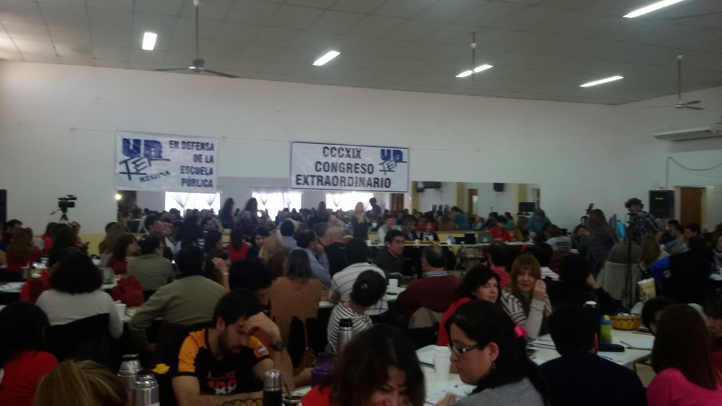 Paro docente, 11, 17 y 18, piden un 20% de aumento