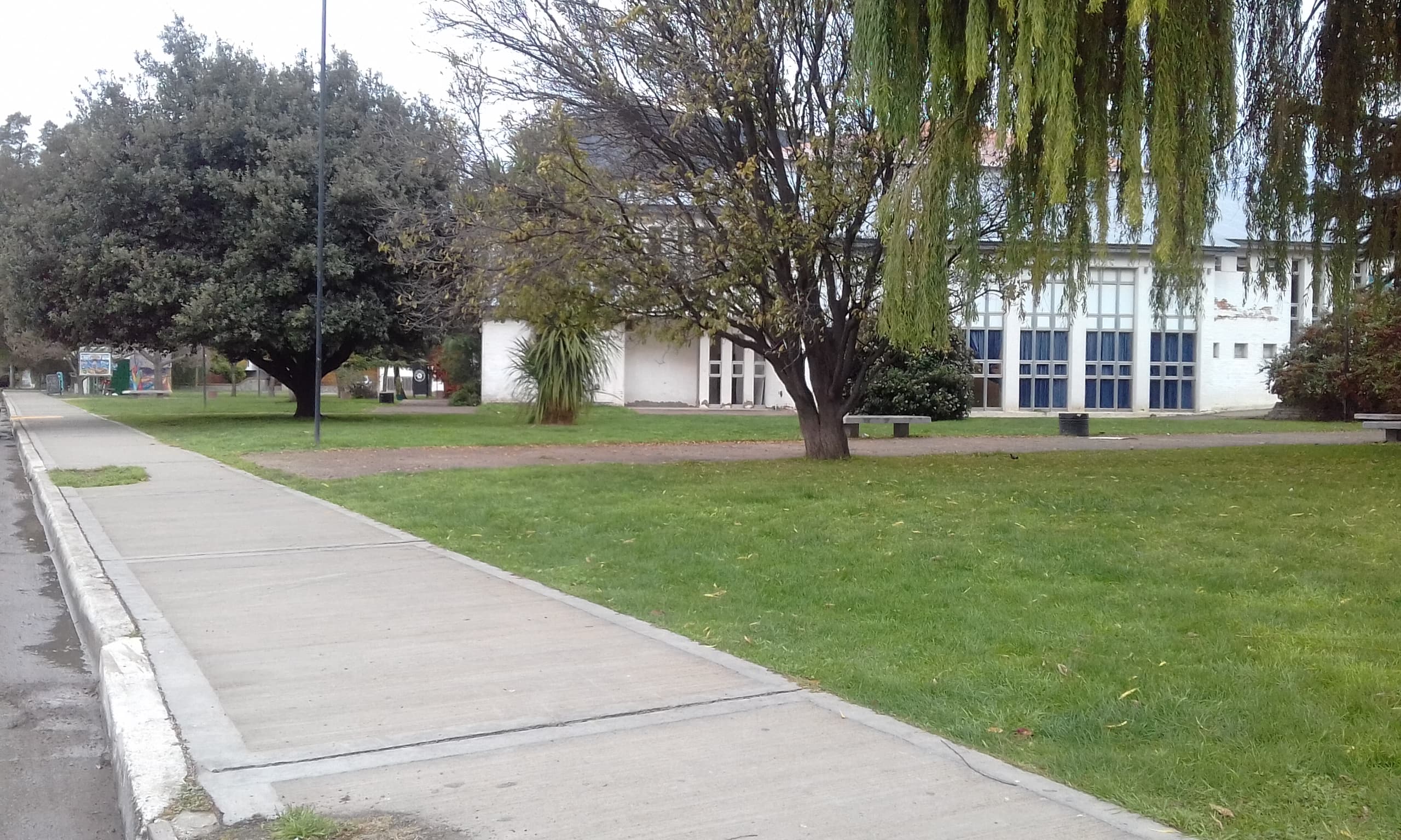 Encontraron sin vida a un indigente en los alrededores del Centro Cultural