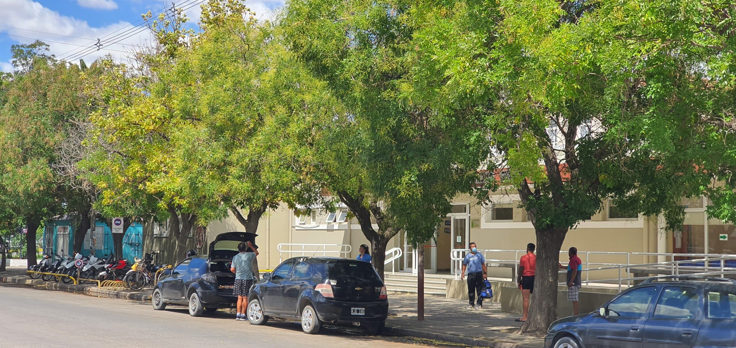 Un fallecido y 17 casos nuevos de Covid-19 en Viedma