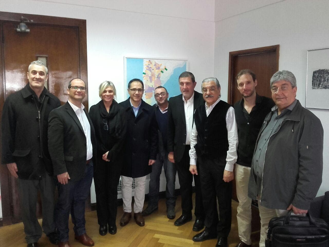 Se firmó un convenio para la puesta en valor de las plazas de Viedma