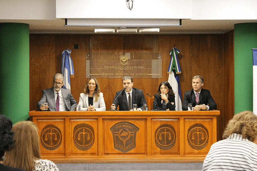 Más de 400 mil pesos de bolsillo cobran los jueces del Superior Tribunal de Justicia de Rio Negro