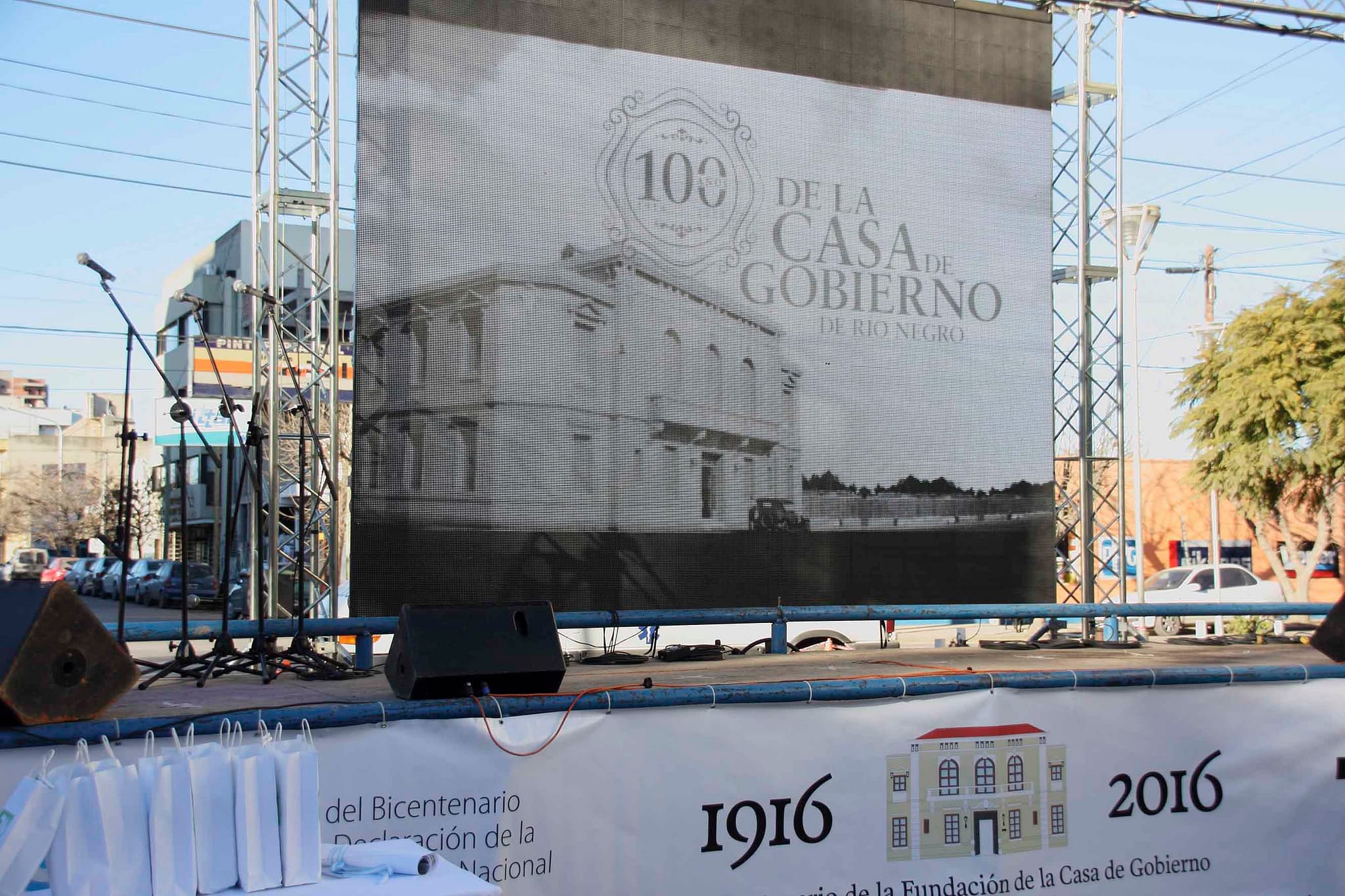 Repudian no haber reconocido a Carlos Soria como gobernador en el acto del Centenario de la Casa de Gobierno