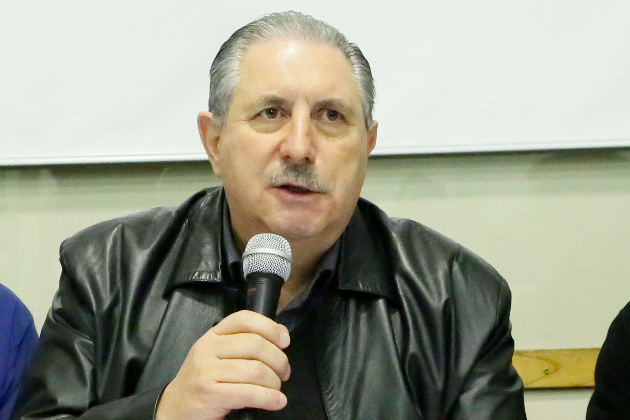 «El techo de la negociación salarial es la recuperación del poder adquisitivo»