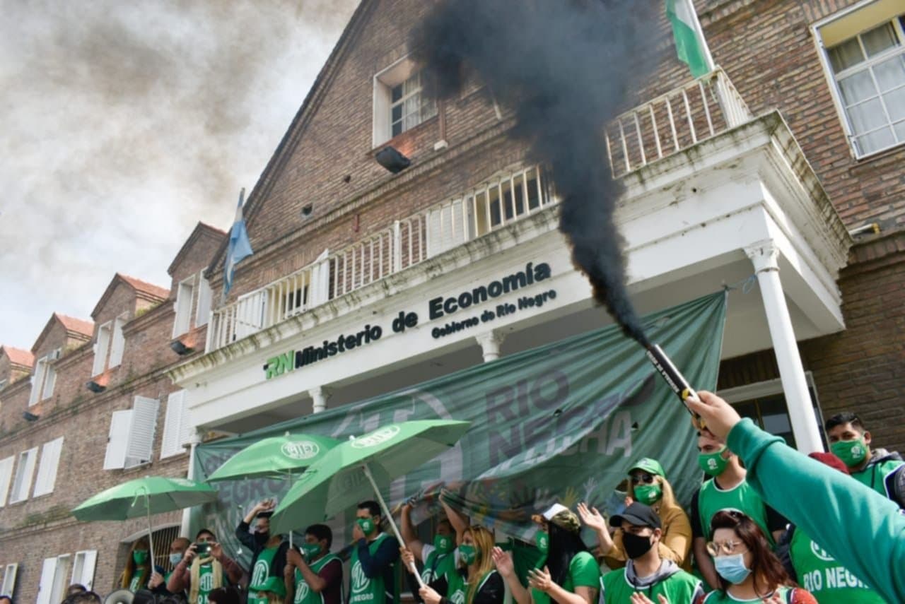 «Se mejora la oferta salarial y se llega al 42% anual para la categoría inicial» asegura ATE