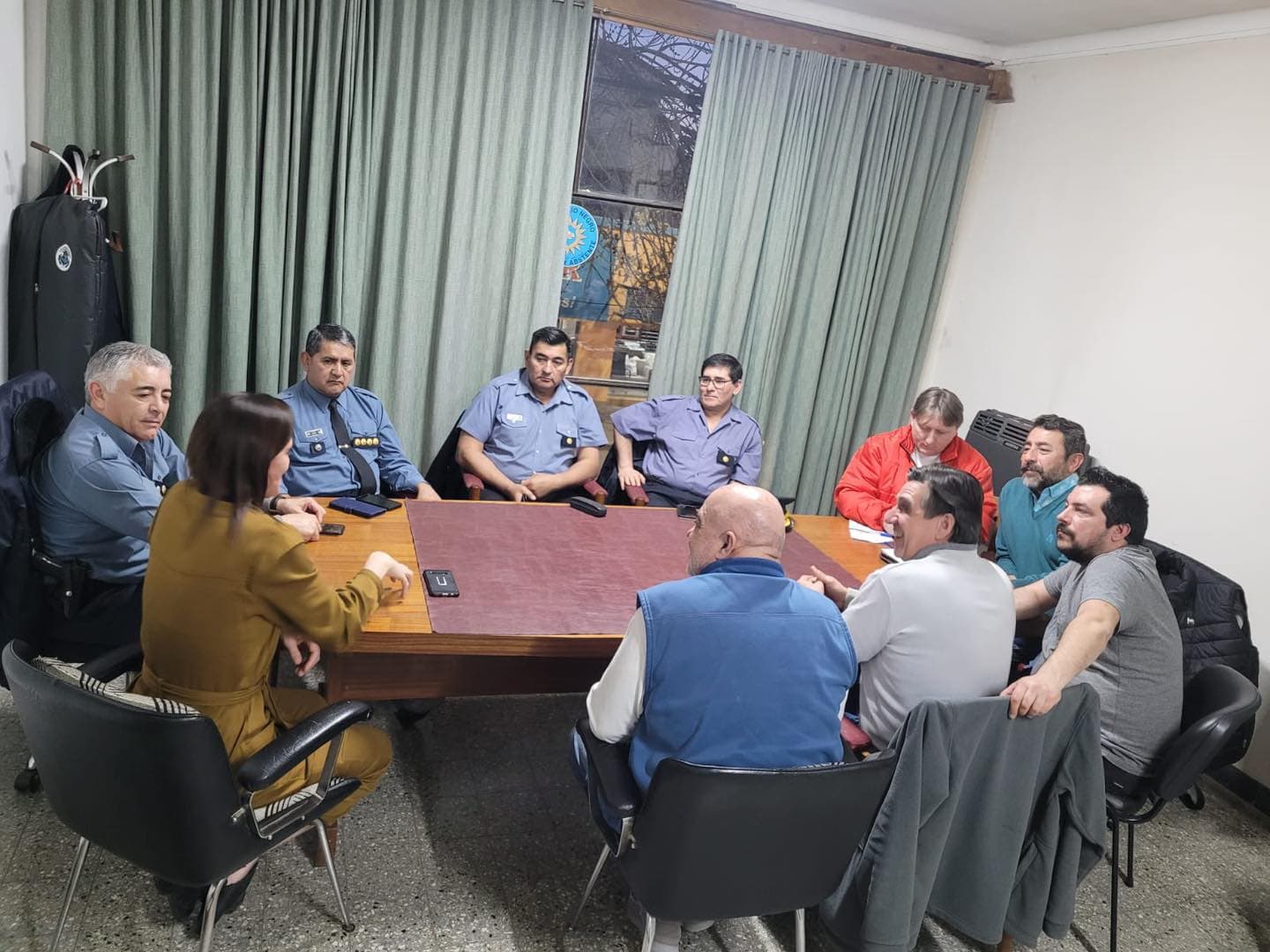 Minor se reunió con comerciantes y jefes policiales por los trabajos de prevención ante posibles saqueos