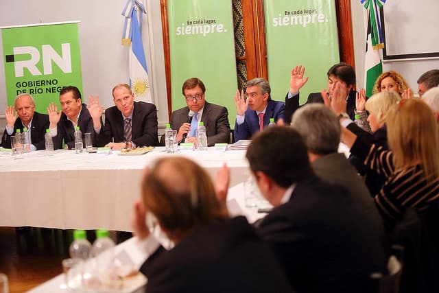 Se elige el próximo Procurador y Crespo tendría la mayoría de los votos