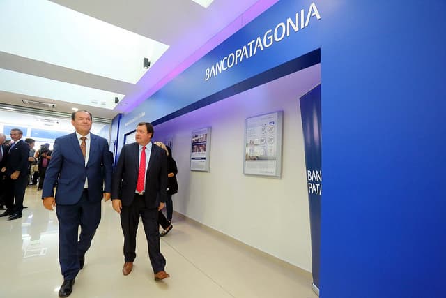 Inauguraron oficialmente una nueva sucursal del Banco Patagonia en Viedma