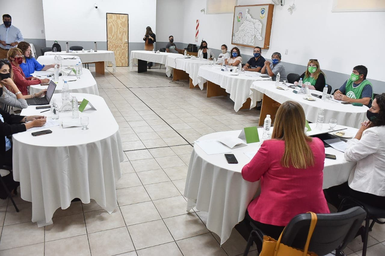 ATE debatió en reunión clave el regreso al trabajo presencial