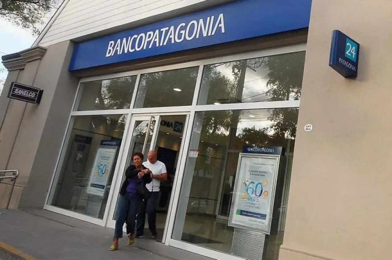 Una mujer de Viedma cayó en una estafa telefónica y el banco deberá devolverle el dinero