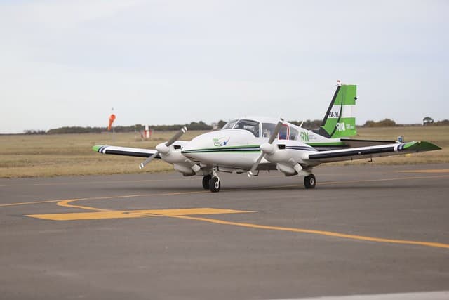 Hicieron por primera vez un simulacro con el avión sanitario