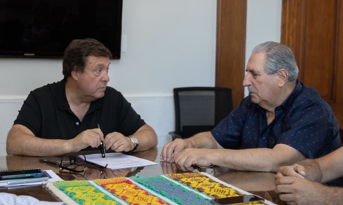 Weretilneck recibió a Scalesi para abordar la situación de los trabajadores estatales