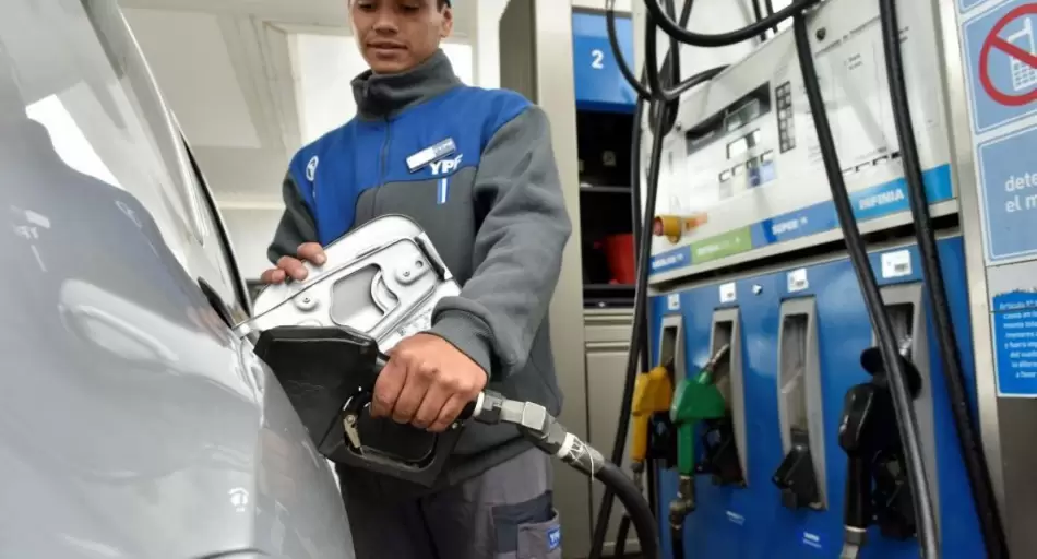 Aumentó el combustible entre 30 y 40 pesos por litro cuando comienza a normalizarse la venta