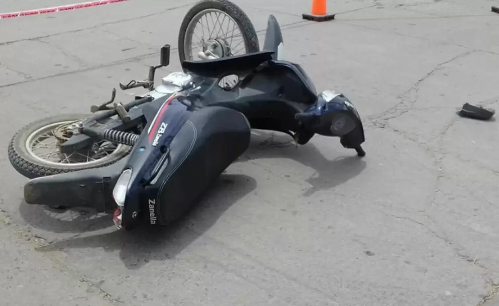 En Viedma un hombre deberá pagarle a otro porque su hijo lo chocó con una moto sin frenos