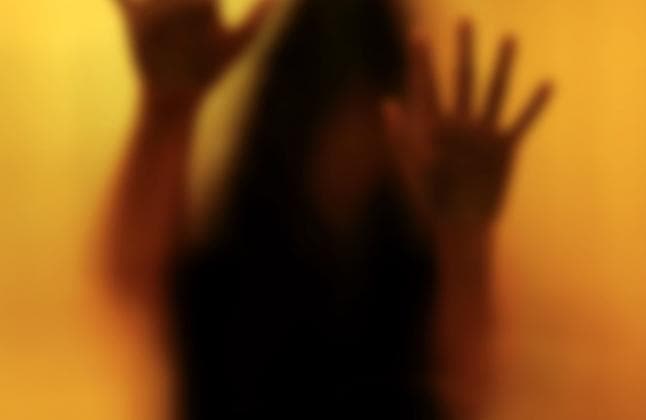 Investigan a padre e hijo por distribución y tenencia de imágenes de explotación sexual infantil