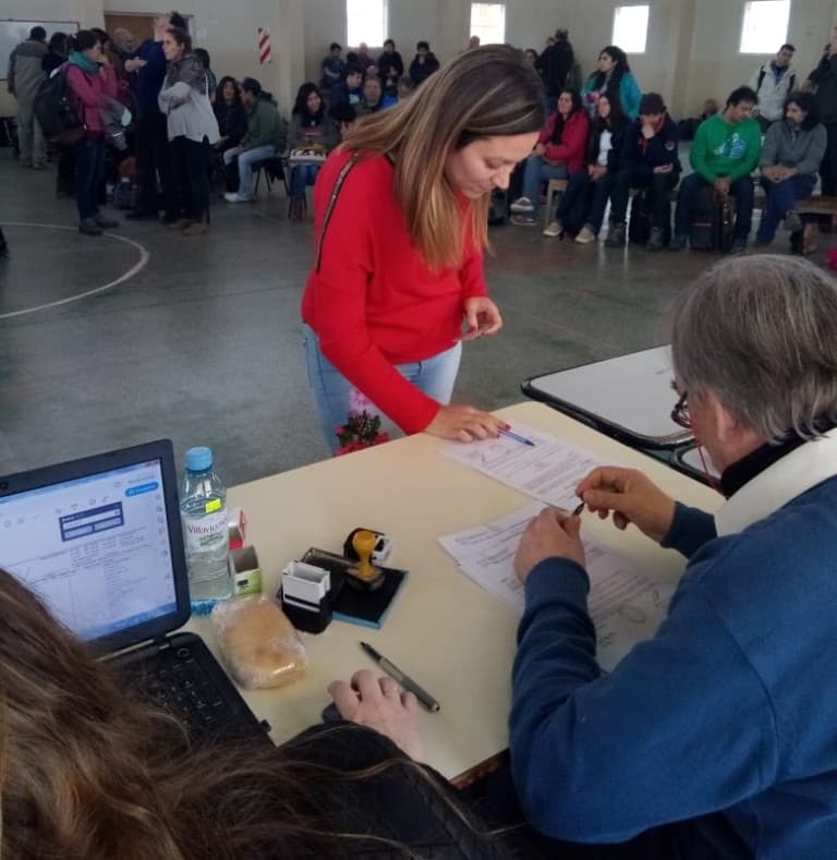 Unos 800 docentes de secundaria ya alcanzaron estabilidad laboral