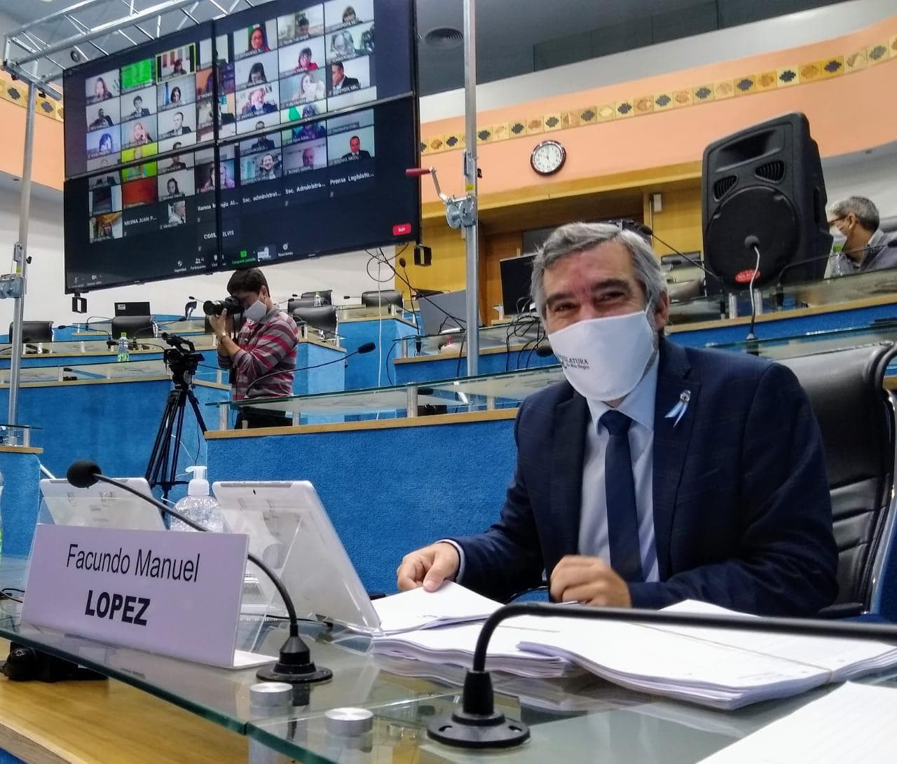 «El gobierno de la Provincia de Río Negro no se pasea por la oferta mediática haciendo marketing, el Gobierno rionegrino es evidentemente dialoguista»