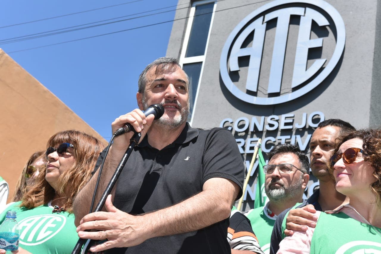 “Es hora que los estatales reciban una oferta salarial”
