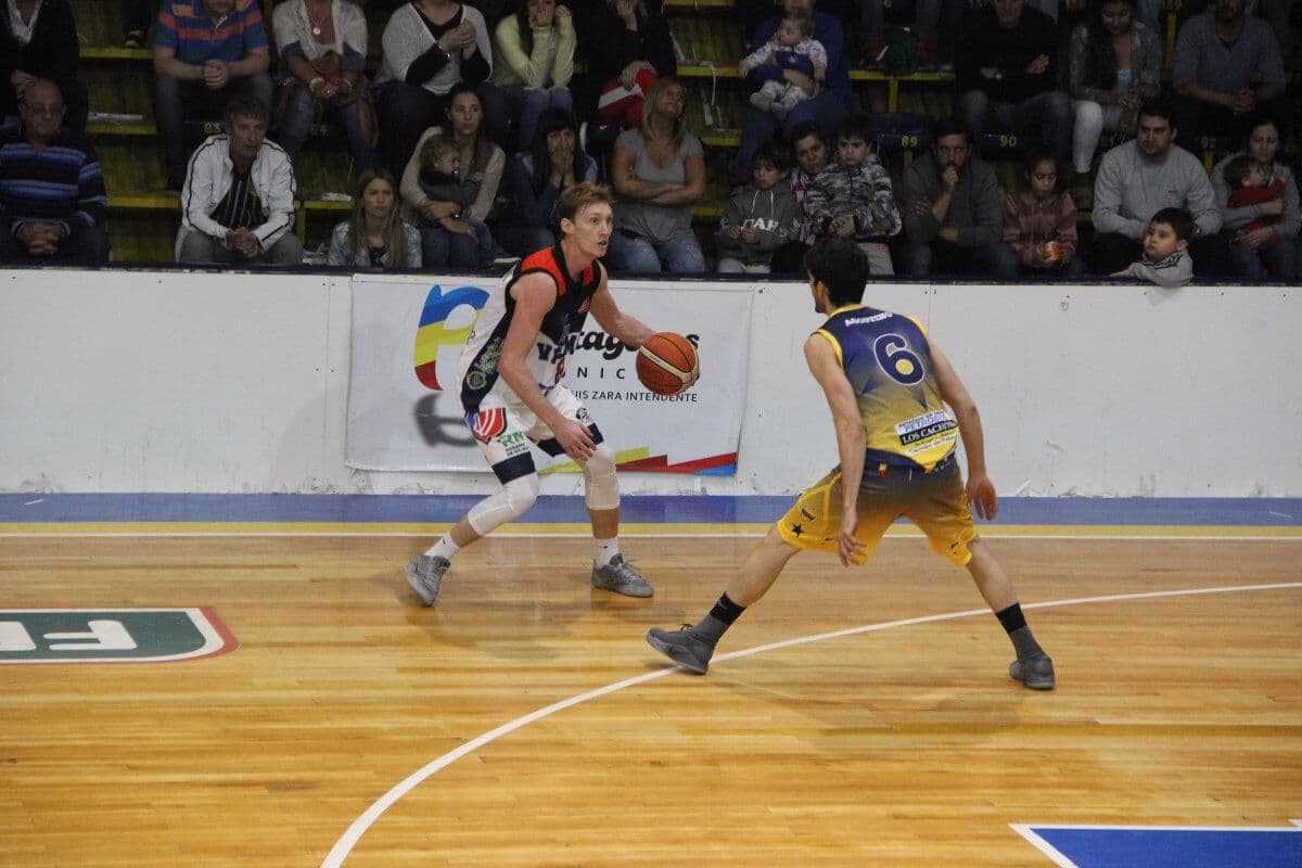 El Depo le ganó el clásico 86-64, a Atenas de Patagones